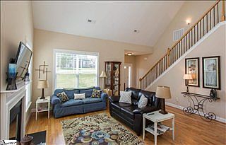 3rd image of 1012 Blythwood Dr