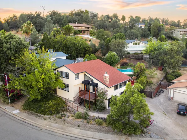 3416 Cessna Dr, Redding, CA 96001