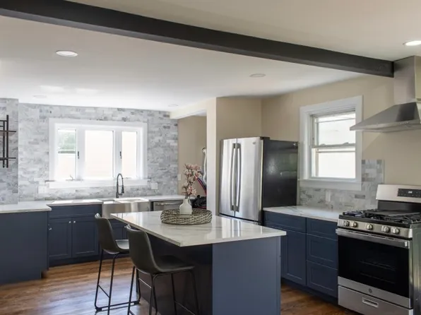 15 Churchill St, Milton, MA 02186