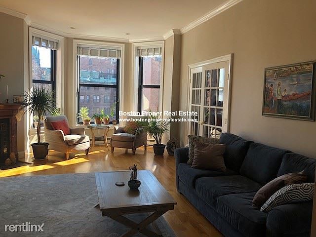 160 Commonwealth #305 Boston - Back Bay Unit Photo 1