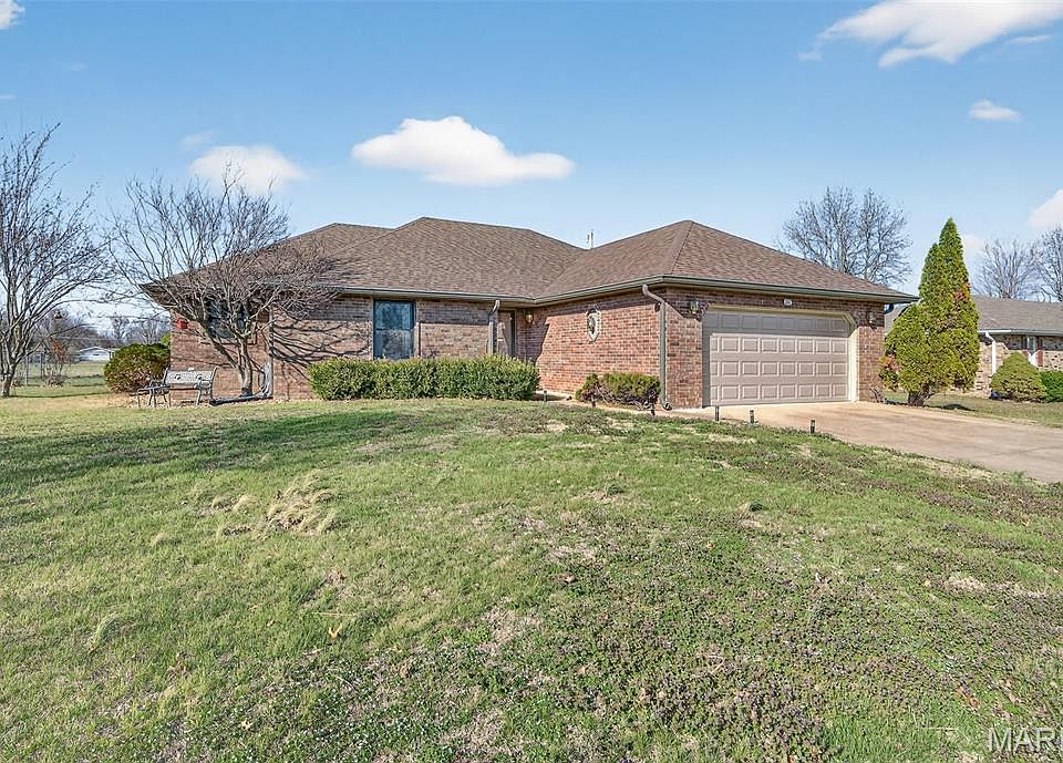 1st image of 301 Planeview Ave