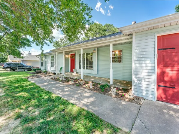 1519 Lancelot St, Lowell, AR 72745