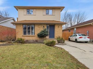 74 Erica Cres, London, ON N6E 3P5
