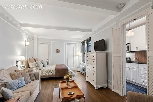 Sold by Corcoran | media 6