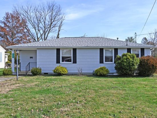 226 N Ash St, Bethel, OH 45106