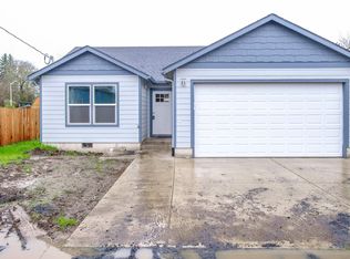225 23rd St NE, Salem, OR 97301