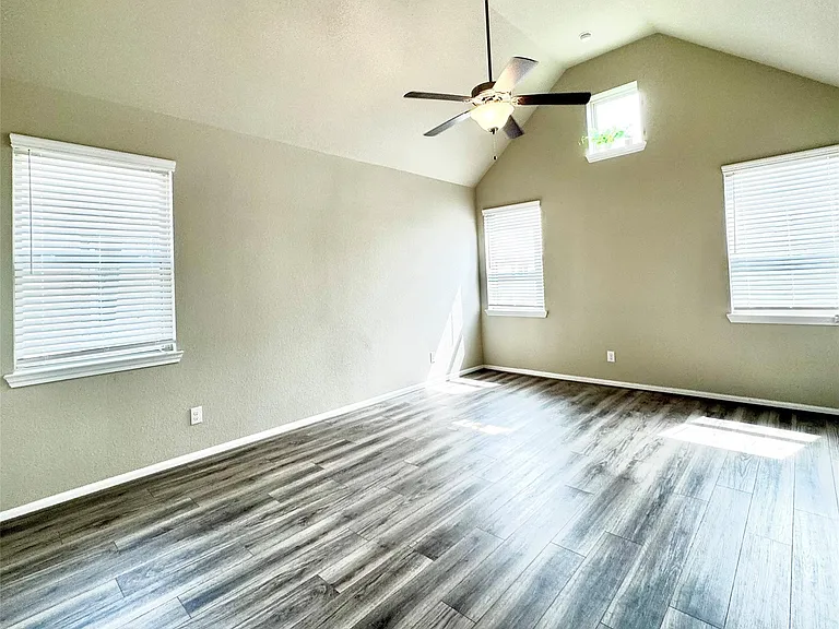 2527 Bordelon Ln — Photo 14