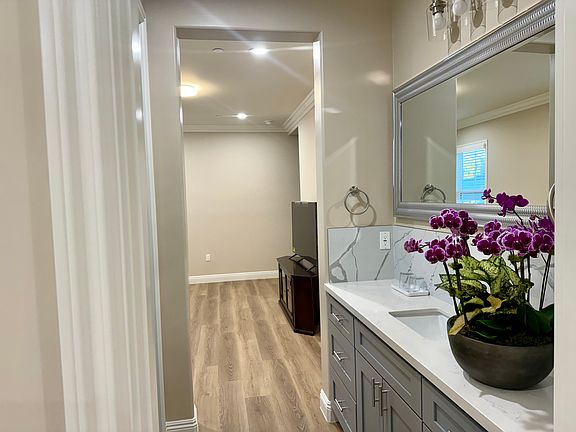3rd image of 2028 S Chapel Ave Unit B