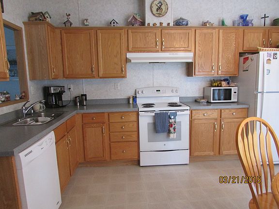 Eat-in Kitchen