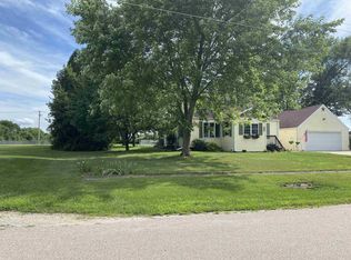 319 Hickory St, Walkerton, IN 46574