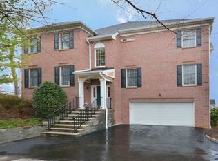 46 Summer Hill Rd, Wayne, NJ 07470