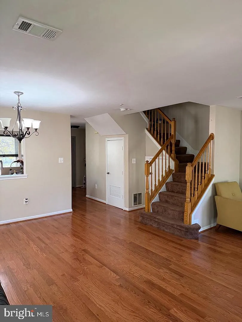 Hill Oaks Condo Phase 1-13 — Photo 4