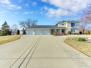 198 Canvasback Ln, Bloomingdale, IL 60108