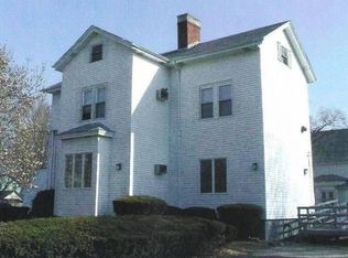 972 W Shore Rd, Warwick, RI 02889