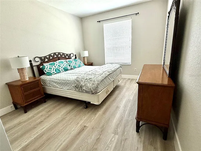 4024 Breakview Dr #105 — Photo 11