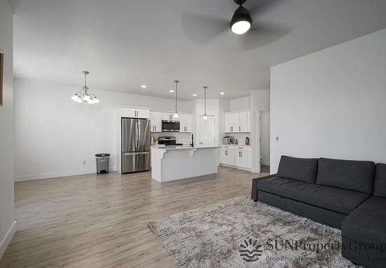 288 W 730 N — Photo 5