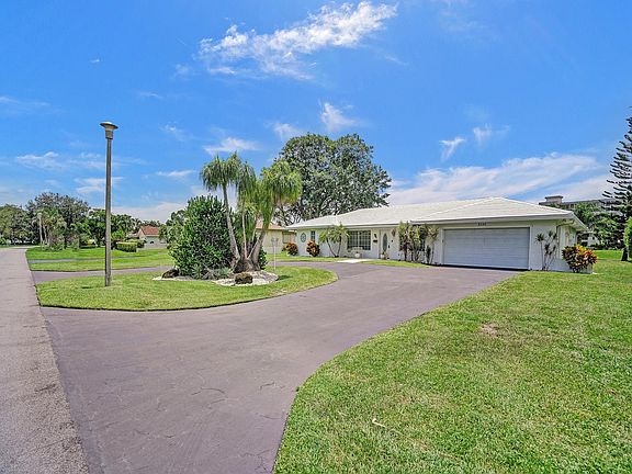 2nd image of 3120 Estates Drive