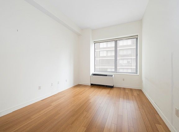 4th image of 303 E 33rd St APT 8N