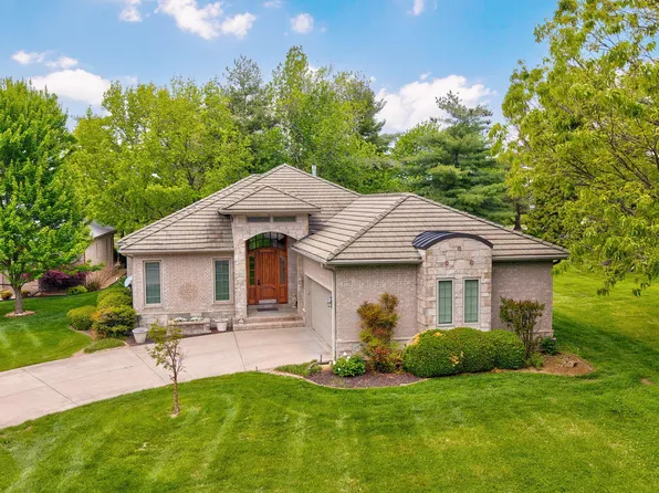 3901 E Villa Way, Springfield, MO 65809