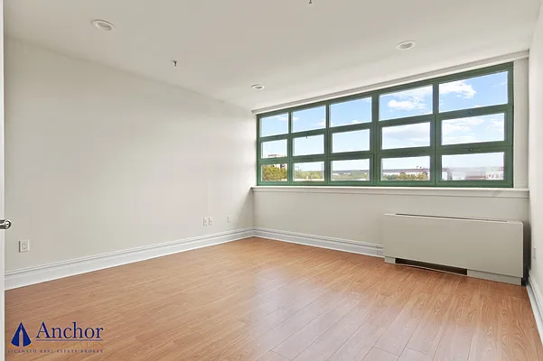 Rented by Anchor Associates | media 34