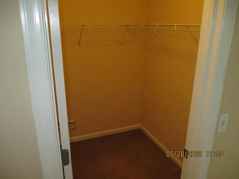 512 Leesburg Dr — Photo 18