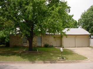 2608 Bent Tree Ln, Arlington, TX 76016