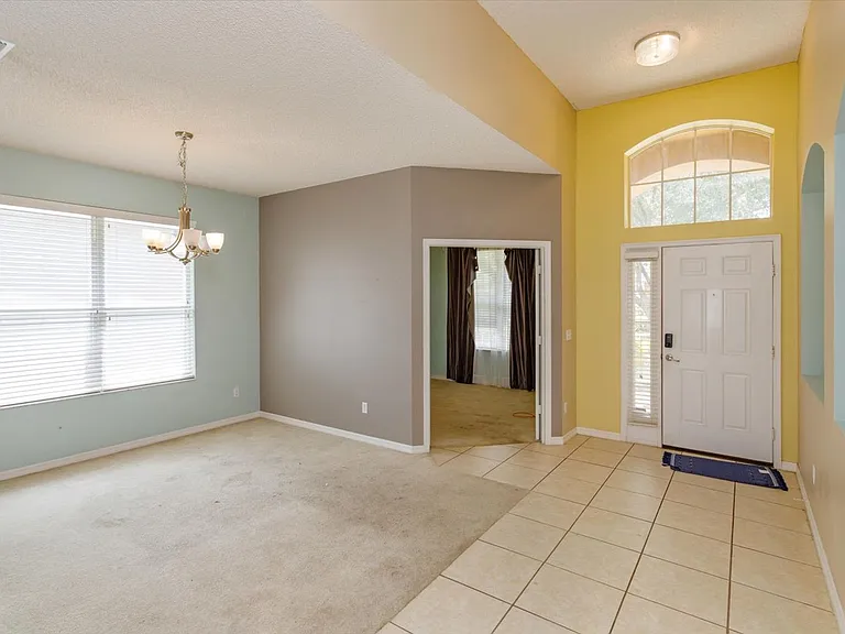 5537 Burlwood Dr — Photo 2