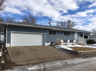910 Valley Vw, Glasgow, MT 59230