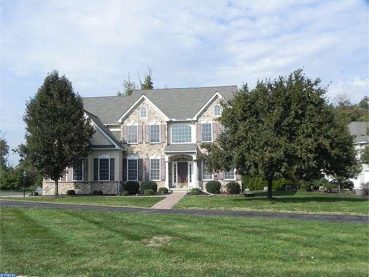 1st image of 3253 Logan Ln