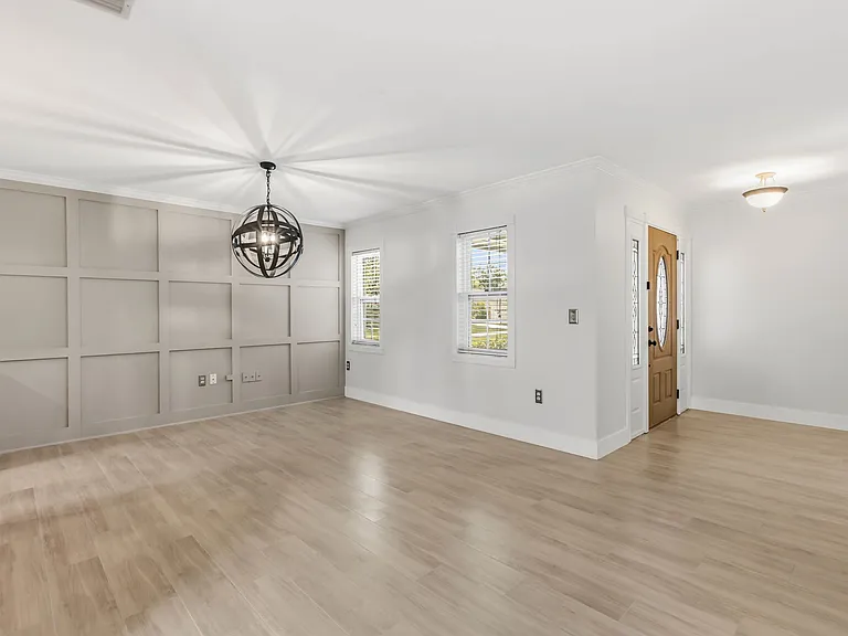 670 Brookside Rd — Photo 5