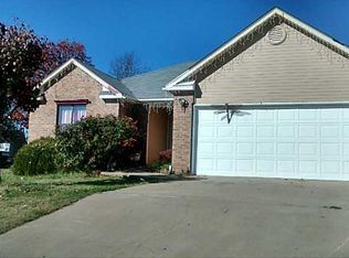 923 E Olrich St, Rogers, AR 72756