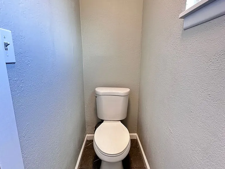 2120 La Veta Dr NE — Photo 27