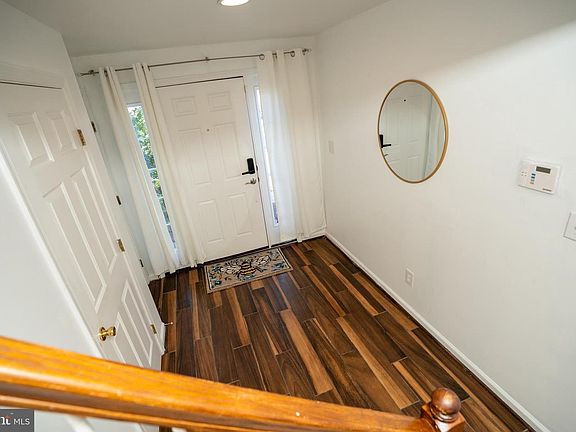 4th image of 25193 Destination Sq