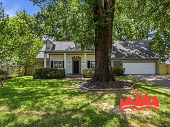 2541 Surrey Wood Dr, Bartlett, TN 38134