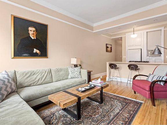 3rd image of 406 W 46th St APT 4A