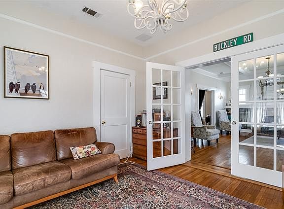5th image of 2248 Fairmount Ave