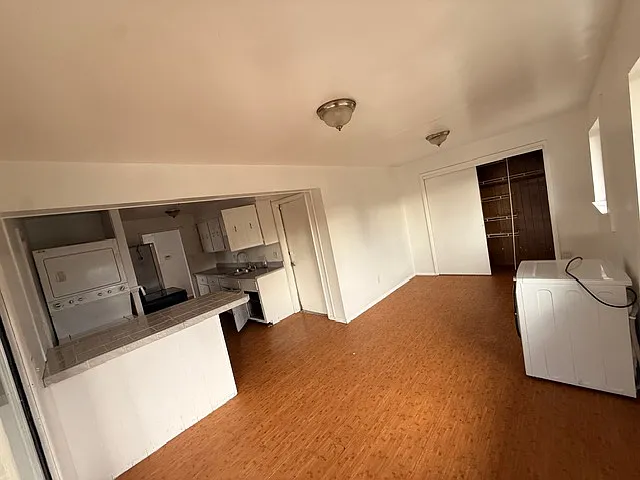2683 S Meade St — Photo 6