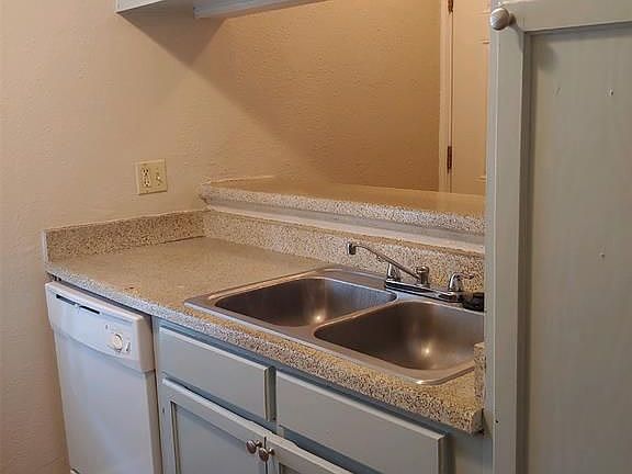 4th image of 10555 Turtlewood Ct Unit 2208