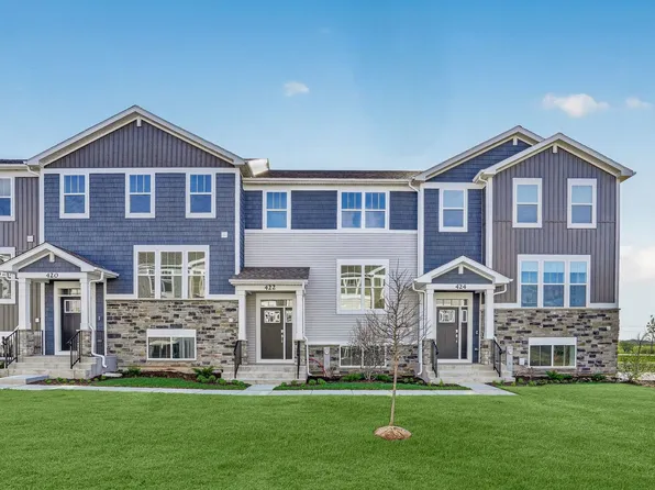 422 Red Oak Cir, Volo, IL 60020