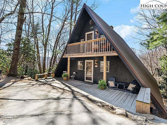 3rd image of 179 Rhododendron Drive