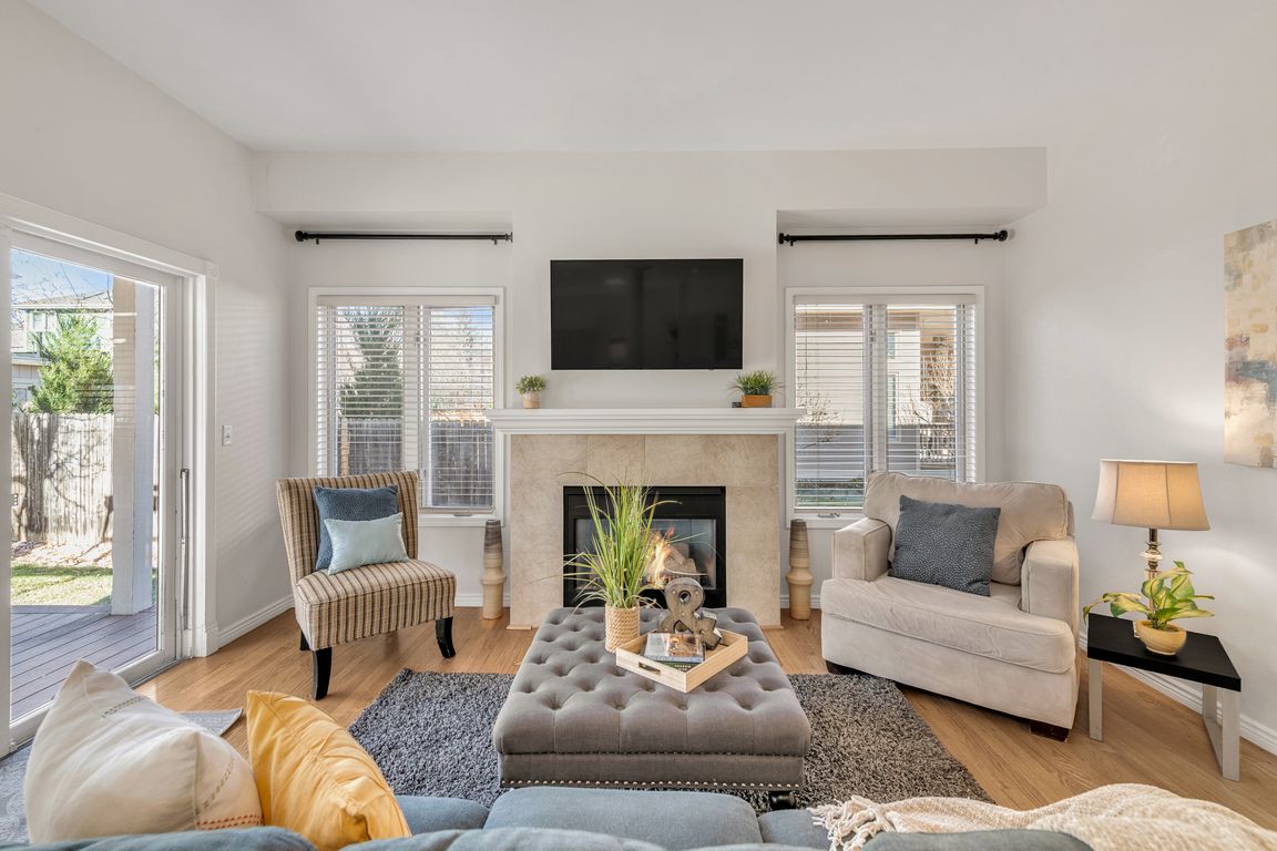 next background image