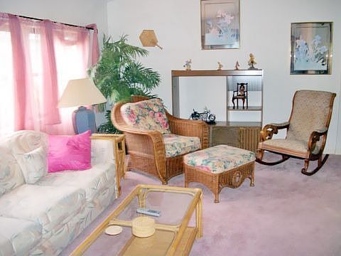 2nd image of 2235 Del Mar Dr