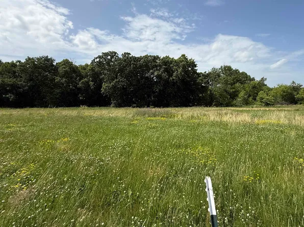 7786 Bluestem Trl, Deforest, WI 53532