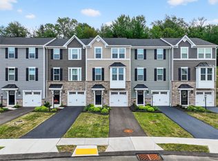 526 Dogwood Ln, Mc Donald, PA