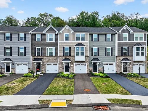 526 Dogwood Ln Photo 1