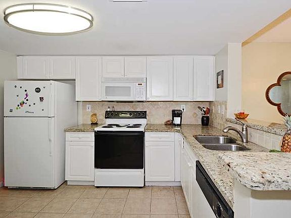 4th image of 520 SE 5th Ave APT 2308