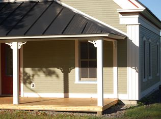 48 Mountain Hill Rd, Craftsbury Common, VT 05827