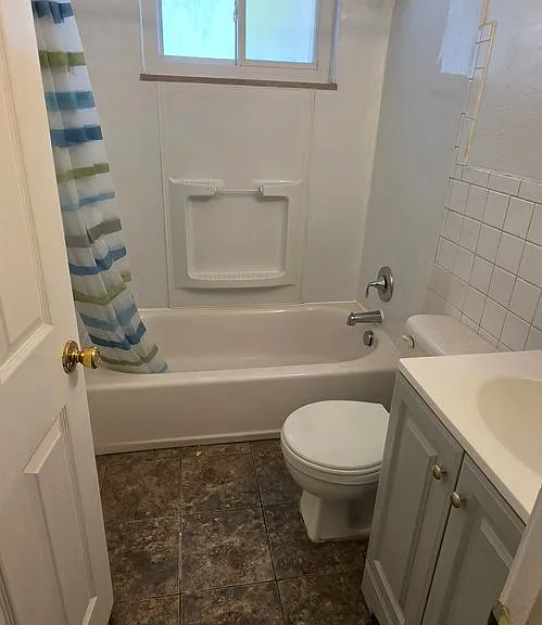 735 Syracuse Ave — Photo 11