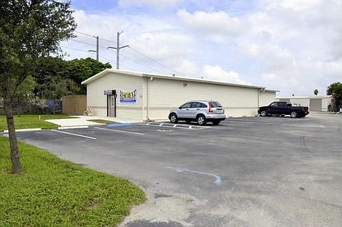 2nd image of 4700 SW 30th St