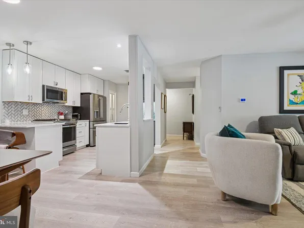 296 Canterbury Rd APT B, Bel Air, MD 21014